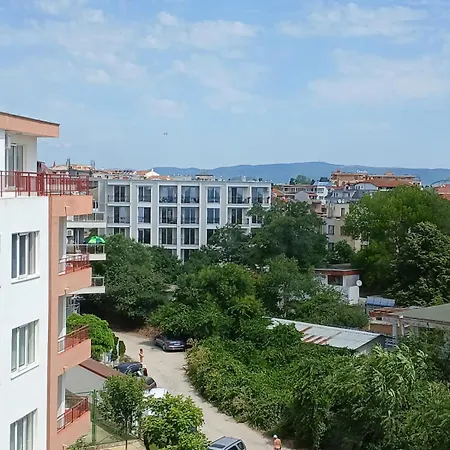 Apartament Riviera *