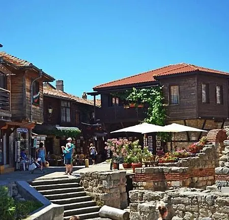 Riviera Apartmán