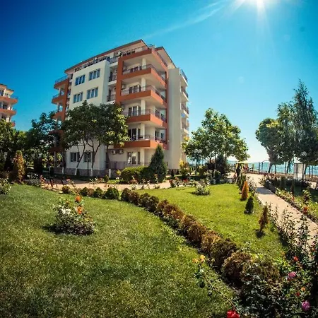 Riviera Apartament Rawda
