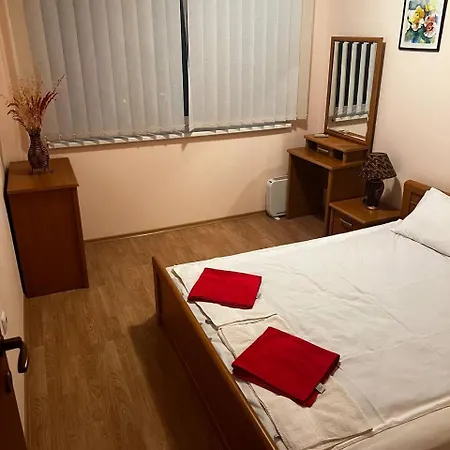 Riviera Apartmán *